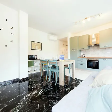 Casaviva - Quiet Trilo In With Ac Apartamento *