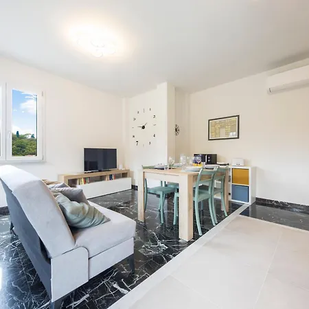 Casaviva - Stylish And Quiet Trilo In *